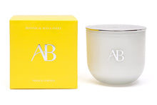 Load image into Gallery viewer, Aromabotanical  Botanical Wax Candle